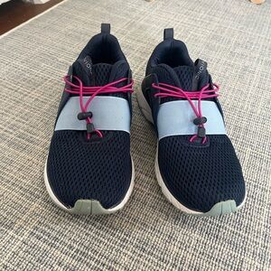 Vionic Navy and Pink Sneakers Modern Slip-On Design